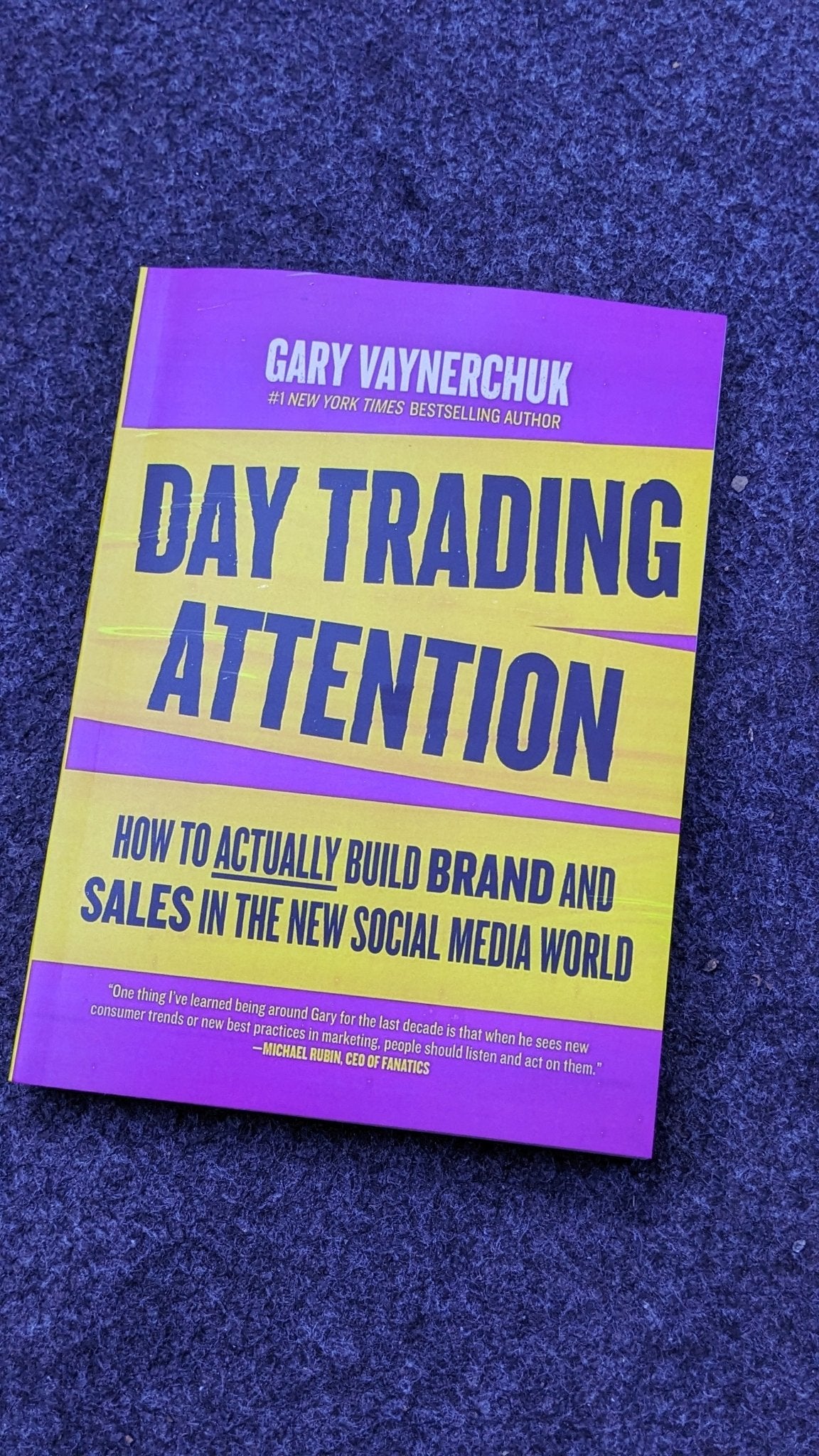 Day Trading Attention by Gary Vaynerchuk - Bookshelf.pk Pakistan